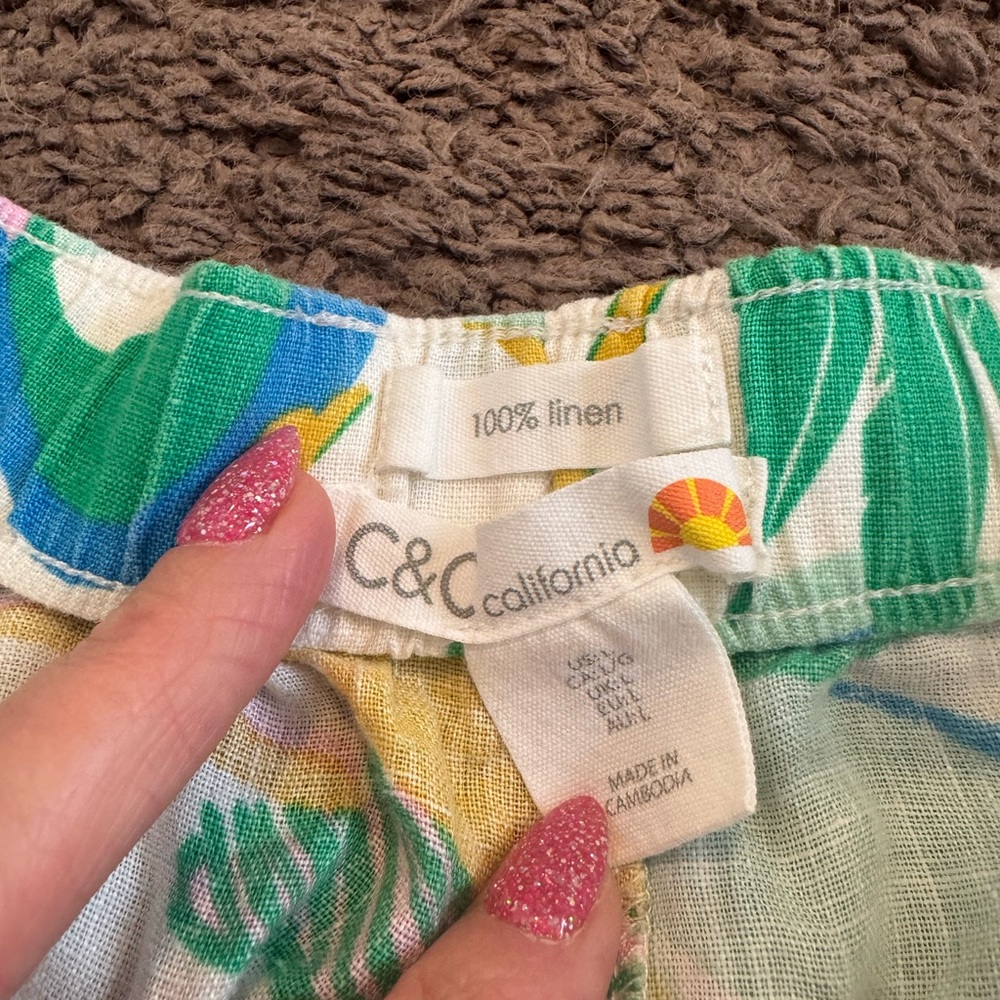 2 FOR $20 C & C California 100% Linen Shorts Tropical Pull On High Rise Size L - Picture 2 of 7